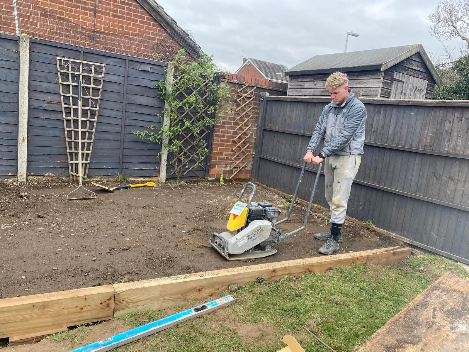 Quality-Lasting-Durable-Patio-Landscaping-in-Berkshire-UK-Hampshire-AJR-Landscaping-Services- (20)