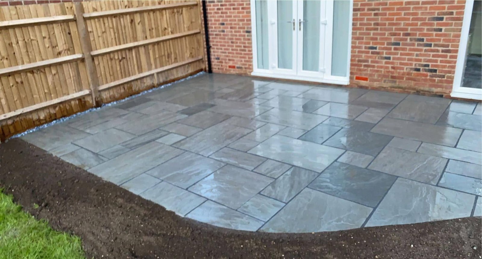 Quality-Lasting-Durable-Patio-Landscaping-in-Berkshire-UK-Hampshire-AJR-Landscaping-Services- (25)